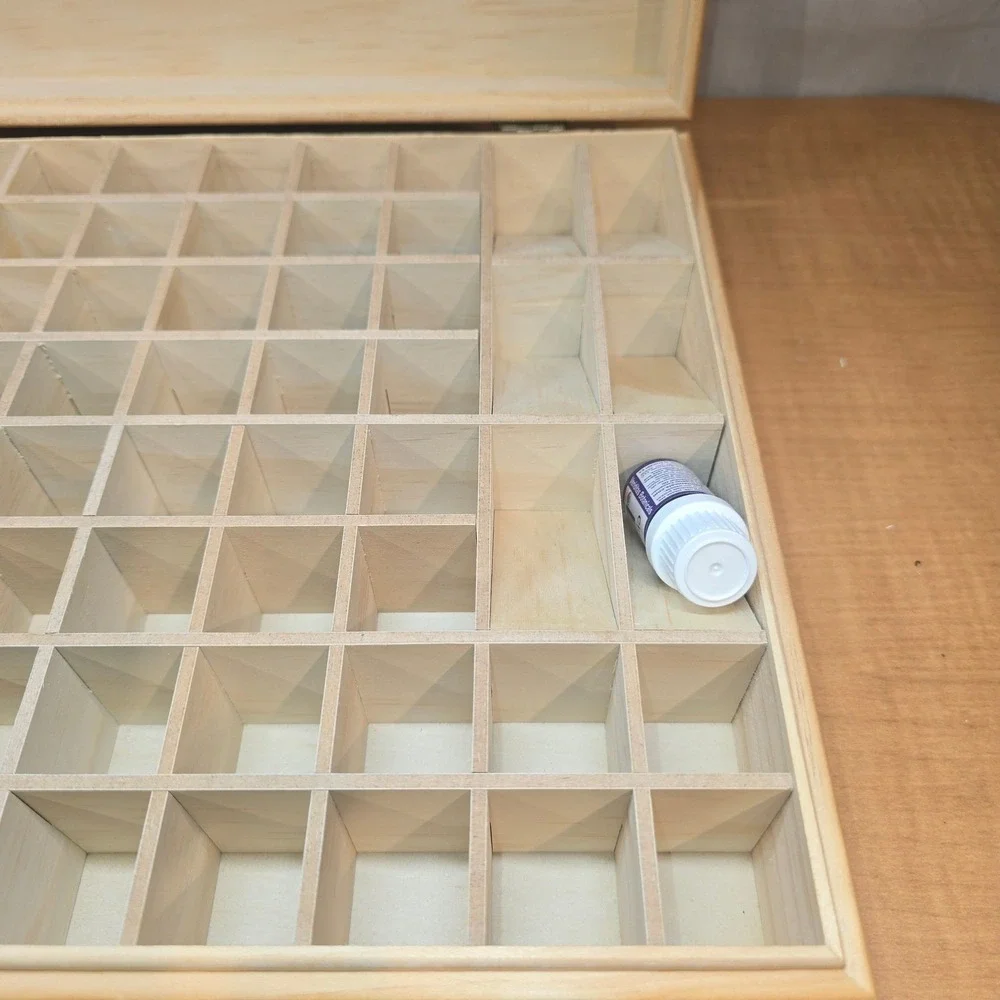 doTerra Essential Oil Engraved Wooden Storage Box Holds‎ 68 Bottles + foam pad